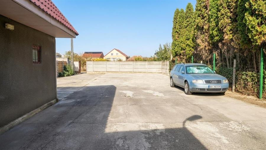 Teren intravilan de 2052 mp, în Sântandrei