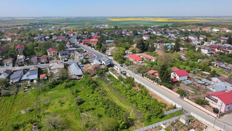 Teren Construcții intravilan de 2015 mp, în Clinceni