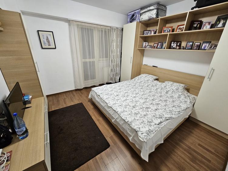 Apartament cu 2 camere decomandat, mobilat în P-ța Muncii