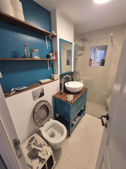 Apartament cu 3 camere decomandat în Buzaului