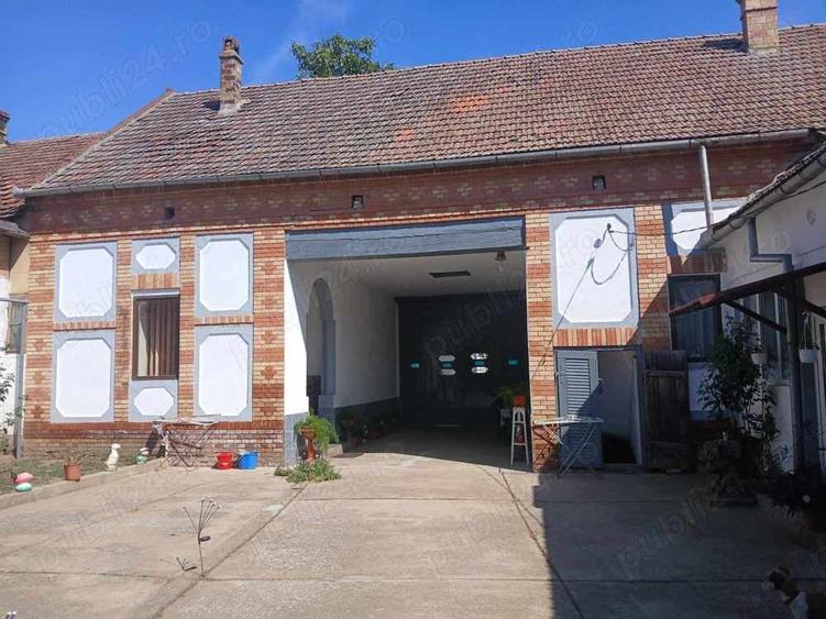 Casă cu 5 camere cu Teren 2019 Mp în Bulgăruș