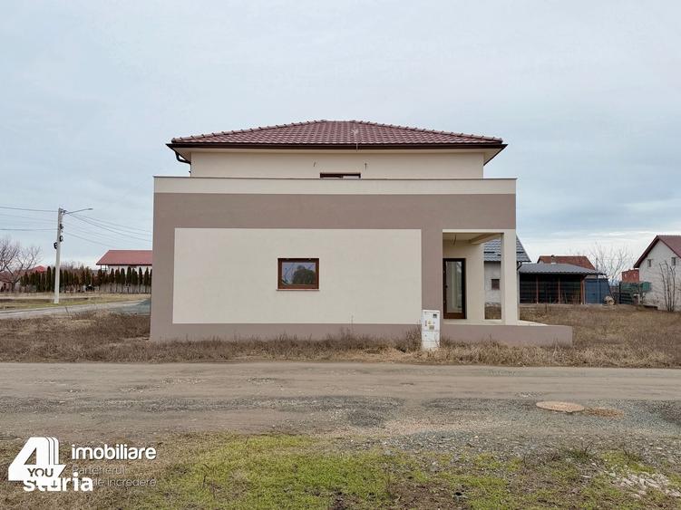 Casa noua din 2025 semifinisata, Curtici cartier nou, teren 500 mp - 11