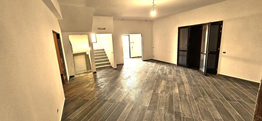 Vila Exclusivista P+2E+M zona Faleza Nord Plaja Reyna - 4