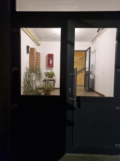 Apartament cu 2 camere decomandat în Exterior Vest