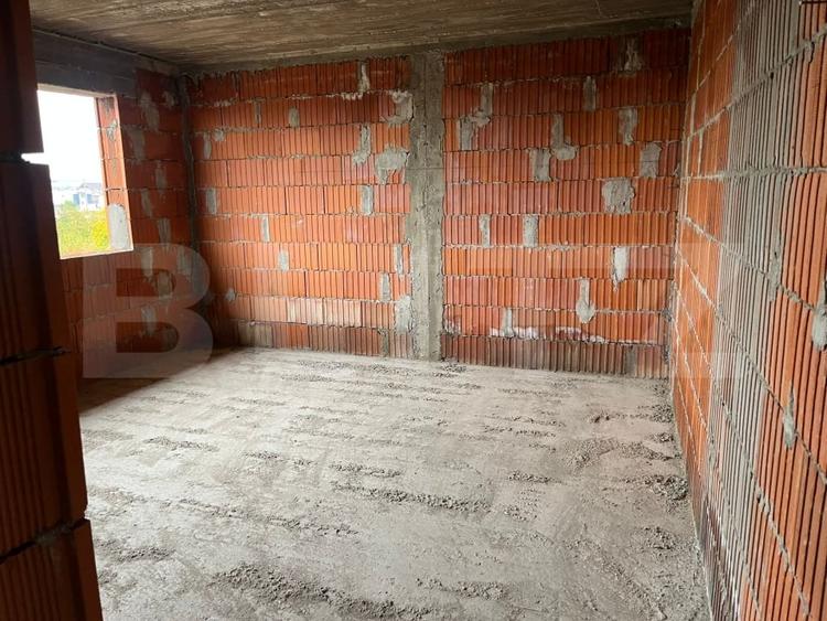 Casă individuală cu 4 camere cu Teren 530 Mp în Sud-Est