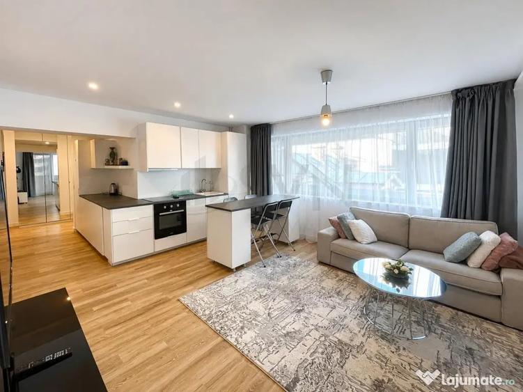 Apartament cu 3 camere decomandat în Central