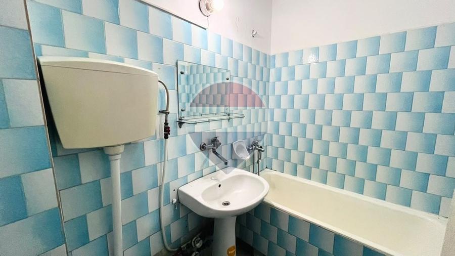 Apartament cu 2 camere semidecomandat, mobilat în Rogerius
