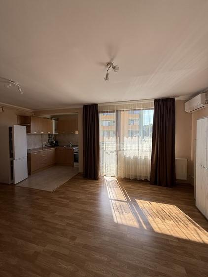 Apartament cu 2 camere decomandat, mobilat în Carpați 2