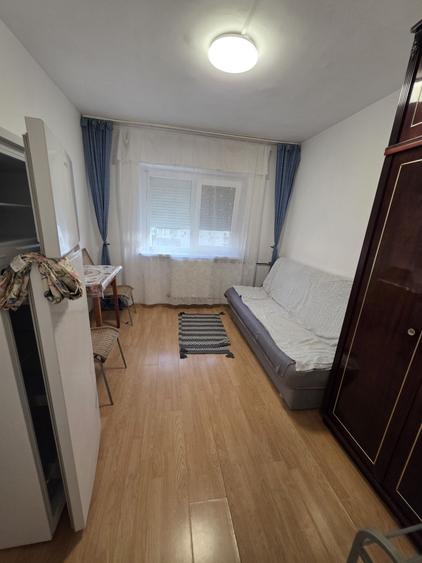 Persoana fizica, garsoniera ,str Sf Ap Andrei, mobilata si utilata complet - 4