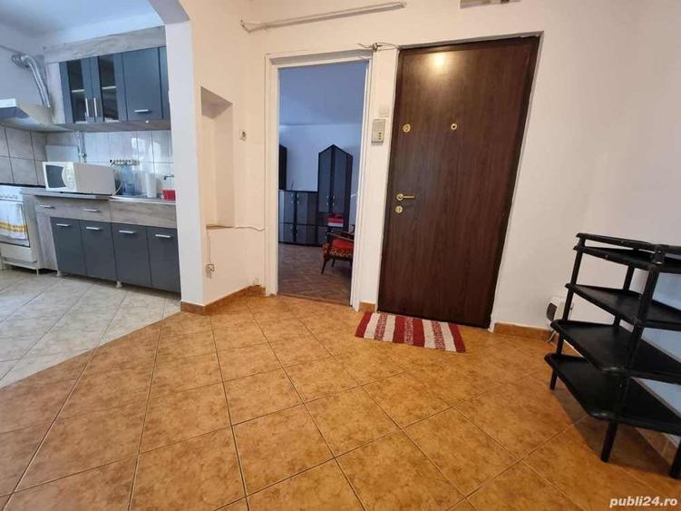 Apartament cu 2 camere decomandat în Soarelui