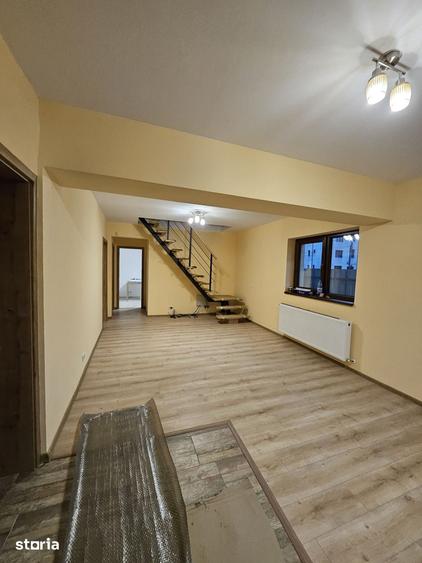 Casă cu 4 camere cu Teren 100 Mp în Bularga