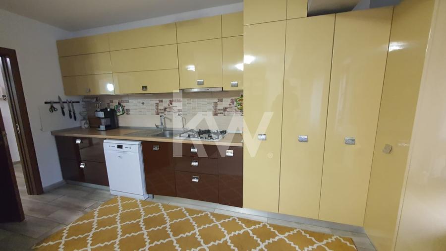 Apartament cu 3 camere semidecomandat, mobilat în Valea Lupului