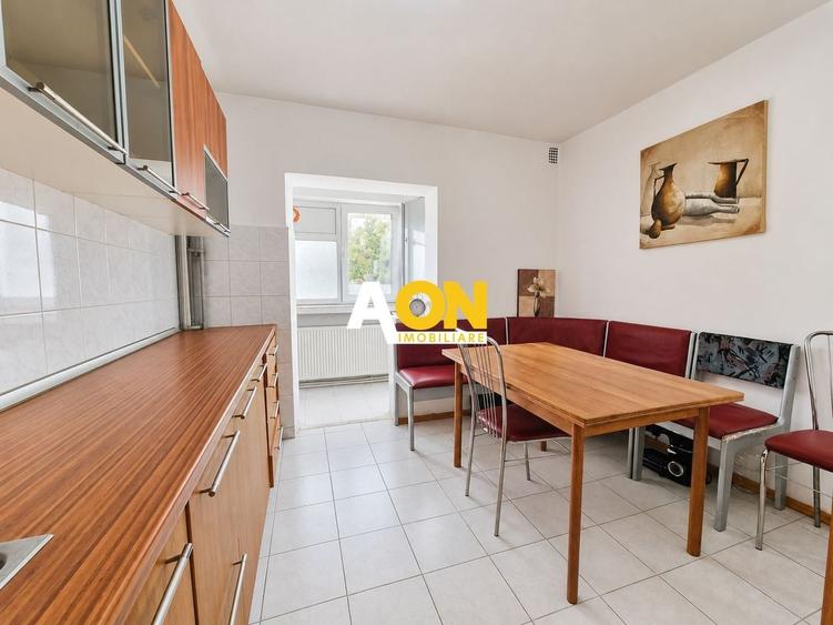 Apartament cu 2 camere decomandat, mobilat în Cetate