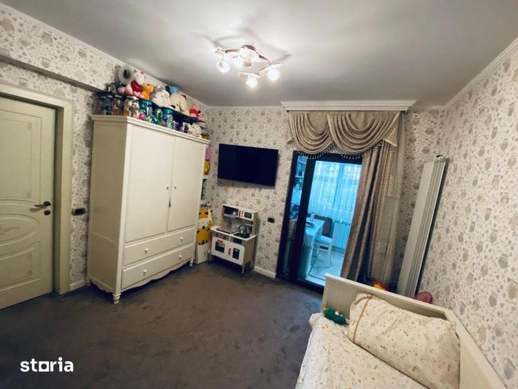 Apartament cu 3 camere decomandat în Faleza Nord