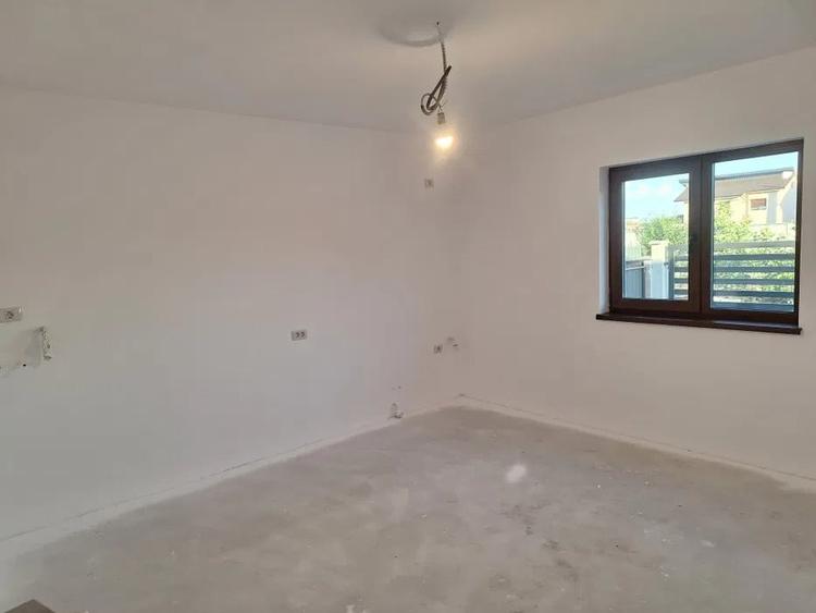 Casă individuală cu 3 camere cu Teren 390 Mp în Cumpăna