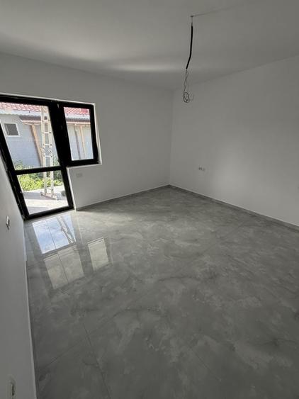 Casă cu 4 camere în Belciugatele