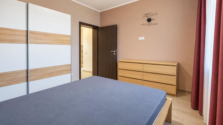 Apartament cu 2 camere decomandat în Dumbrăvița