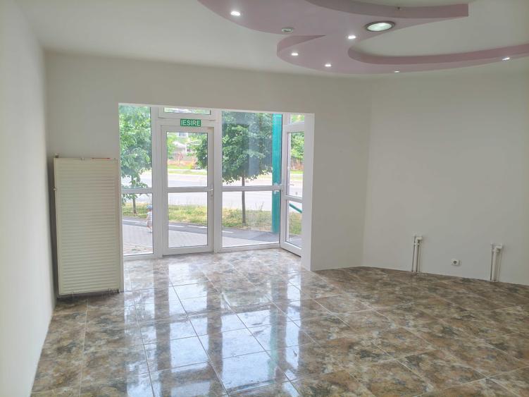 Spațiu comercial, de 55 mp, în Central