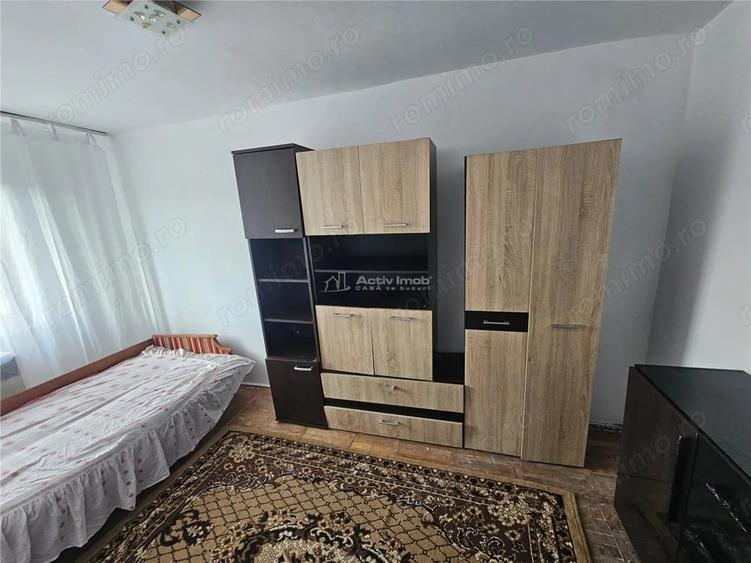 Garsonieră decomandată în Calea Caransebeșului