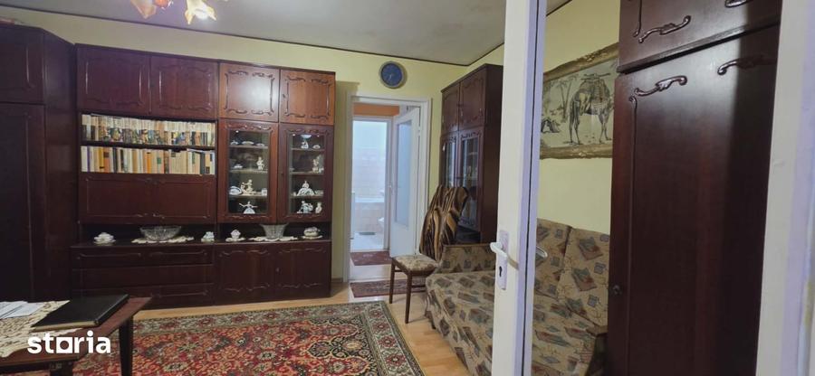 Apartament cu 2 camere semidecomandat în Rogerius