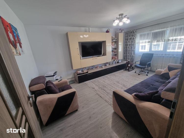 Apartament cu 3 camere decomandat în Ultracentral
