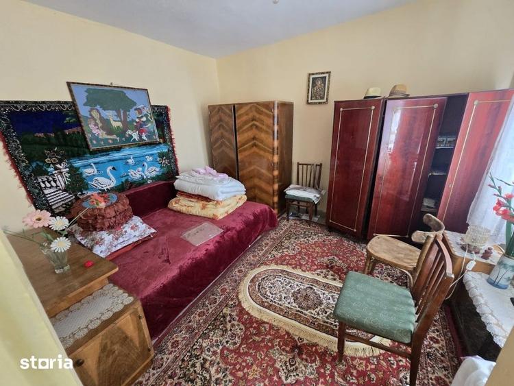 Casă cu 2 camere cu Teren 3751 Mp în Hârsești