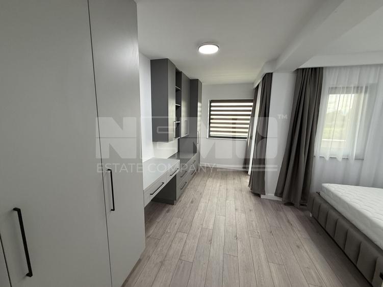 Casă individuală cu 4 camere cu Canalizare în Mitocu Dragomirnei