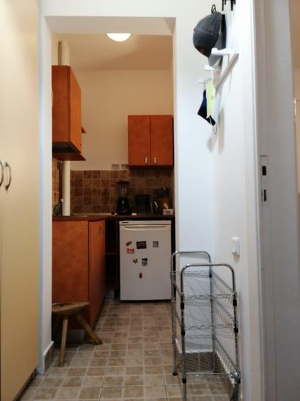Apartament cu 2 camere semidecomandat în Universitate