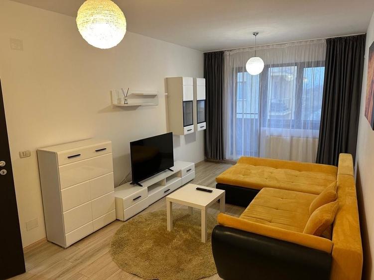 Apartament cu 2 camere decomandat în Fundeni