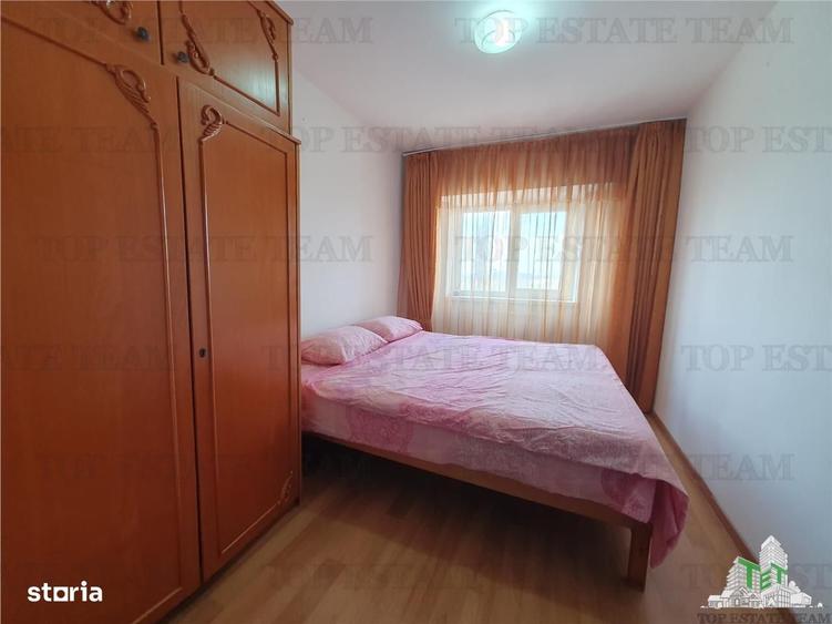Apartament cu 4 camere decomandat, mobilat în Gara
