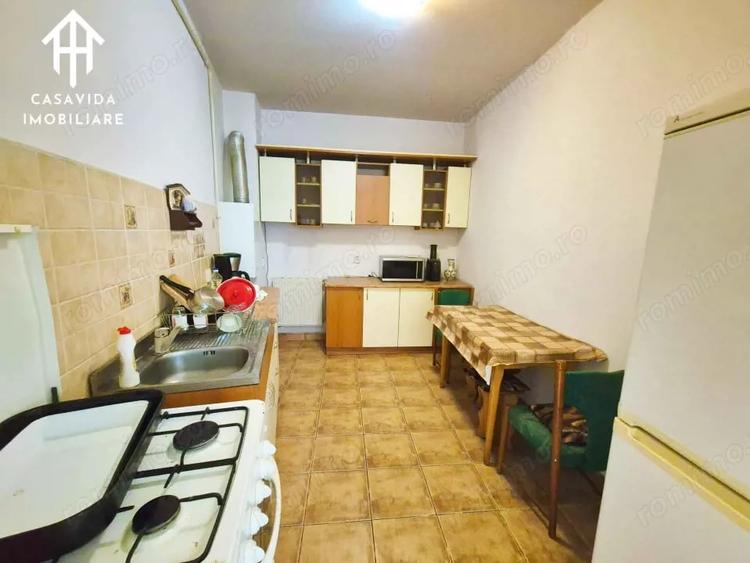 Casă cu 2 camere semidecomandat în Lugoj