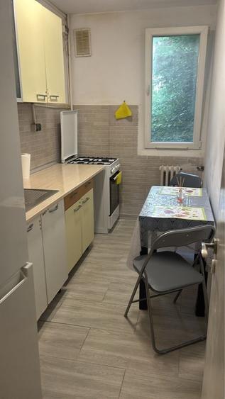 Inchiriez apartament 3 camere zona Dristor - 6