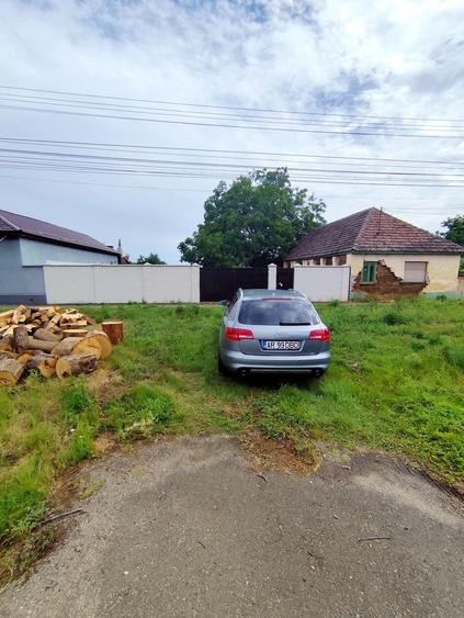 Casă cu 3 camere în Central