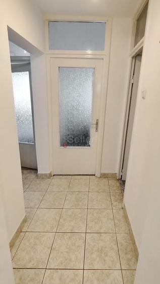 Apartament cu 3 camere decomandat, mobilat în Tractorul