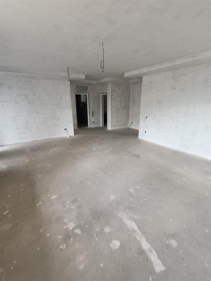 Casă cu 3 camere cu Teren 512 Mp în Chercea