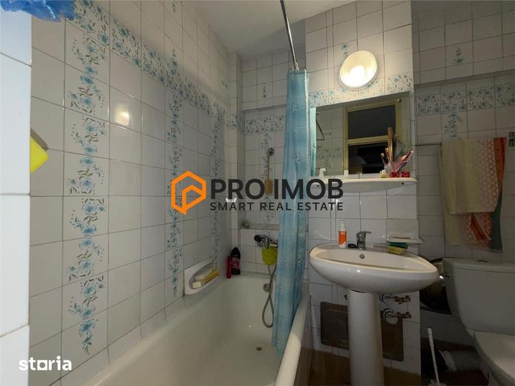 Apartament cu 4 camere decomandat în Ultracentral