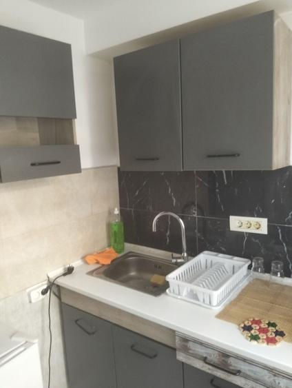 Garsonieră decomandată în Grădiște