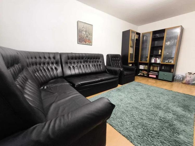 Apartament cu 3 camere decomandat în Păcurari