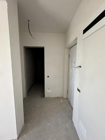 Apartament cu 2 camere semidecomandat în Între Lacuri