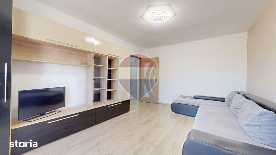 Apartament cu 3 camere decomandat, mobilat în Bartolomeu