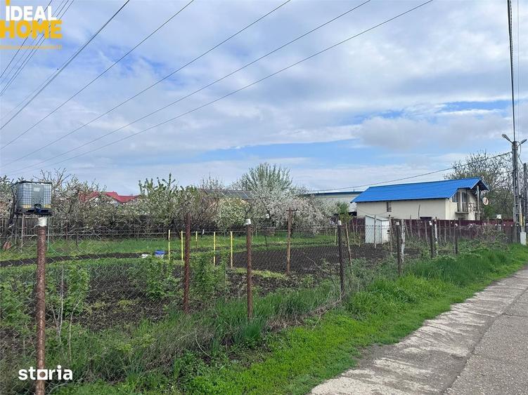 Teren de 927 mp, în Nicolina