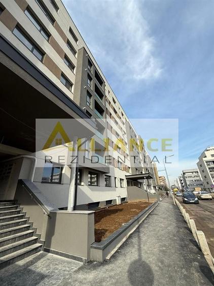 Apartament cu 3 camere decomandat în Berceni