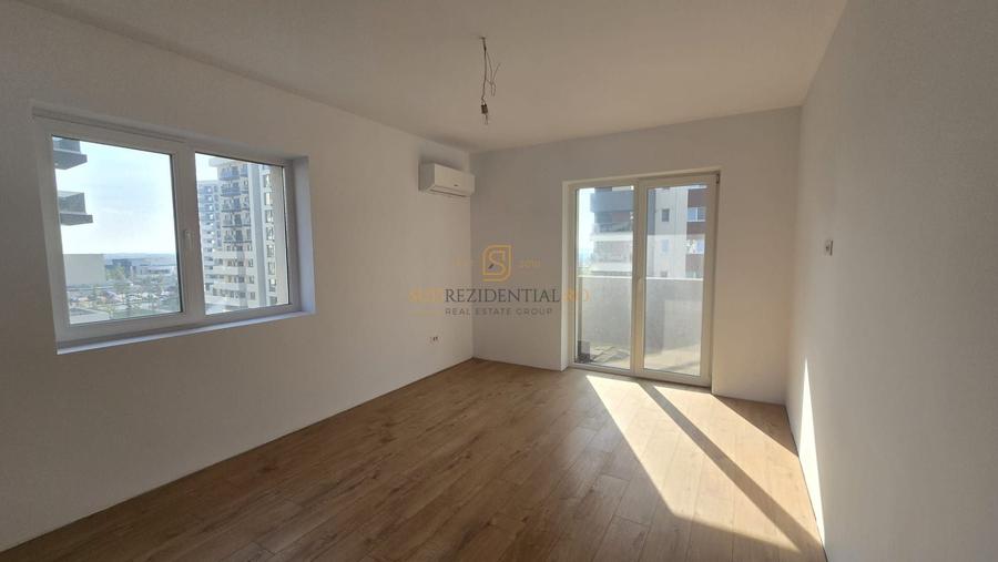 Apartament cu 3 camere decomandat în Metalurgiei