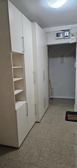 Apartament cu 3 camere semidecomandat în Olimpia-Stadion