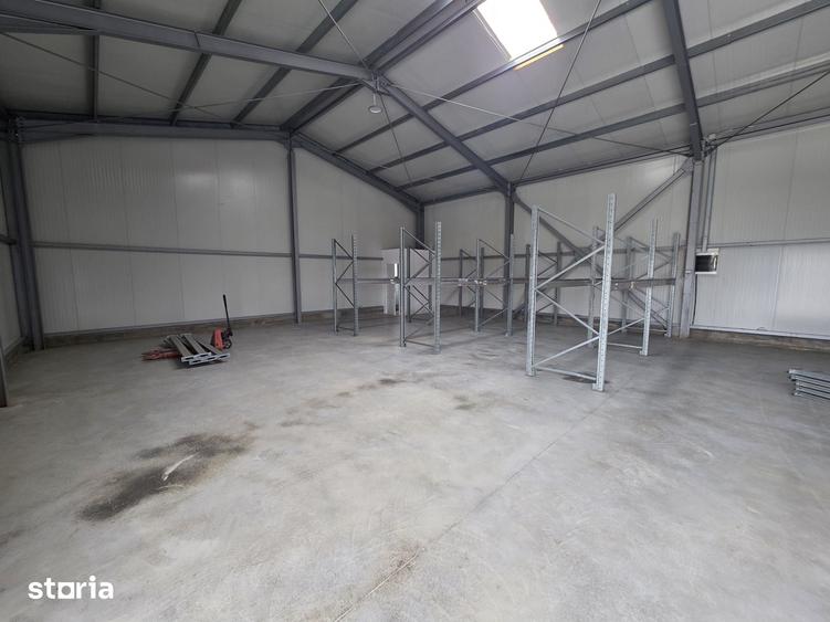 Spațiu comercial, de 600 mp, în Brazi