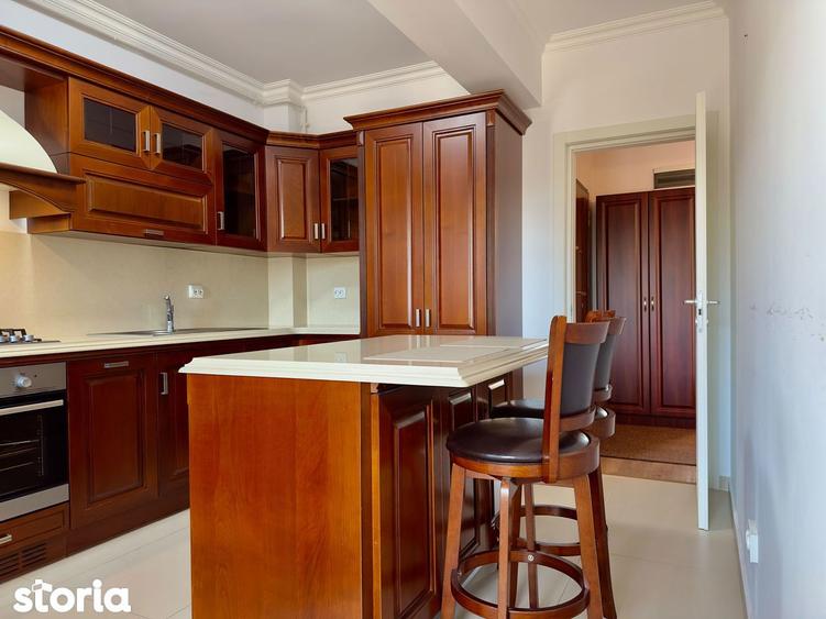 Apartament cu 3 camere, mobilat în Grivița
