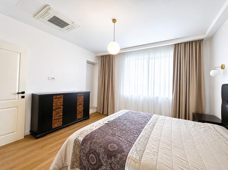 Casă individuală cu 4 camere cu Teren 315 Mp în Tunari