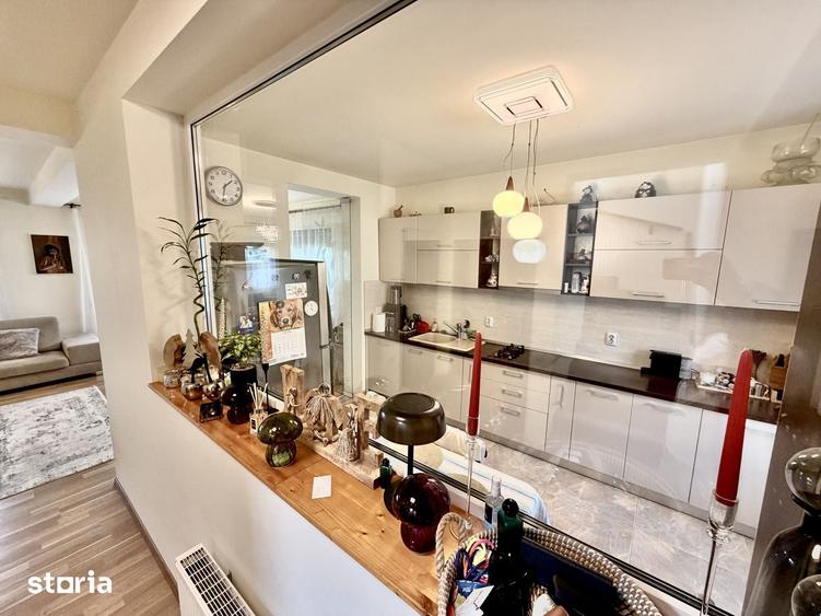 Casă cu 4 camere cu Teren 330 Mp în Glina