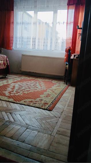 Apartament cu 2 camere decomandat în Exterior Vest
