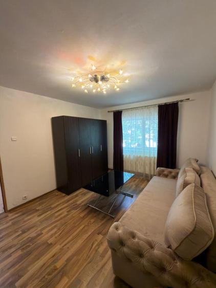 Apartament cu 4 camere decomandat, mobilat în Inel I